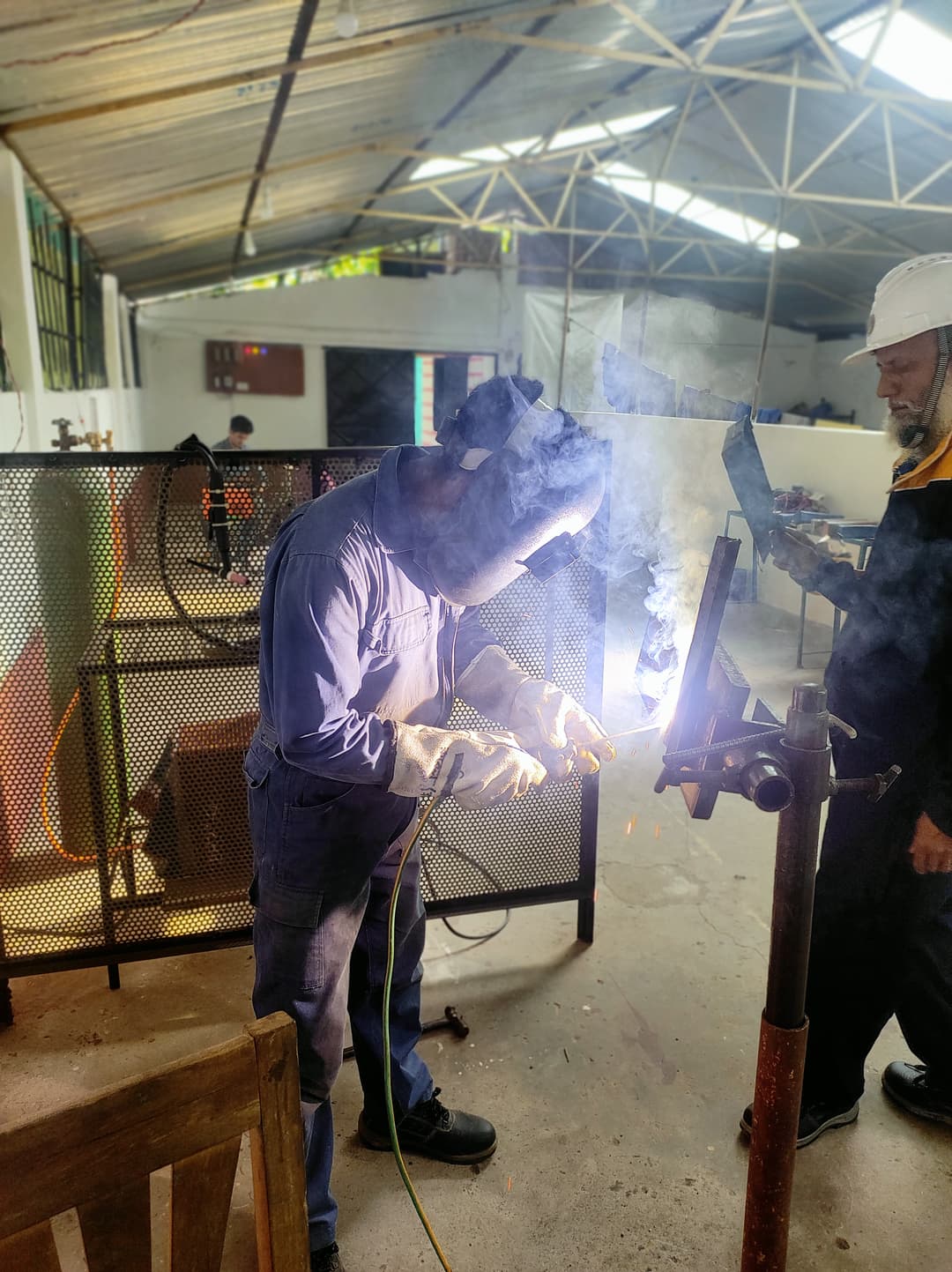 Professional welding technique demonstration